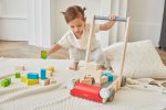 Plan Toys. Περπατούρα αυτοκίνητo