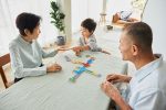 Plan Toys. Ντόμινο με συναισθήματα