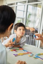 Plan Toys. Ντόμινο με συναισθήματα