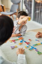 Plan Toys. Ντόμινο με συναισθήματα
