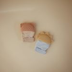 Mushie. Γαντάκι με Μασητικό Παιχνίδι Rainbow